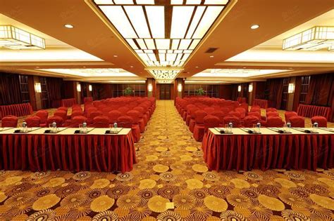 武汉180人工作总结会酒店推荐【会小二】会场团房3折起