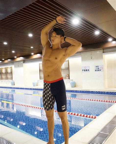 国产内裤男模陈海诺Leo内裤写真 摄影师：古默 中国 健身迷网