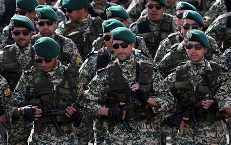 伊朗举行大规模联合军演 “随时抵御”美以
