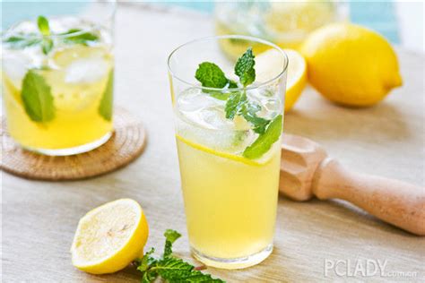 【柠檬水】柠檬水的功效与作用，喝柠檬水的好处，柠檬水减肥_PClady百科_太平洋时尚网