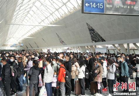 银川火车站“五一”假期发送旅客31.57万人次 达历史新高