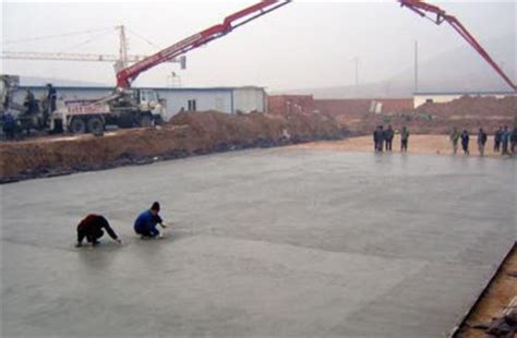 细石混凝土地坪施工方案，后期怎么养护-郑州秀地公司