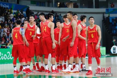 中国男篮9届奥运史，姚明轰21.8分，易建联20.4分，3次获得第8名！_东方体育