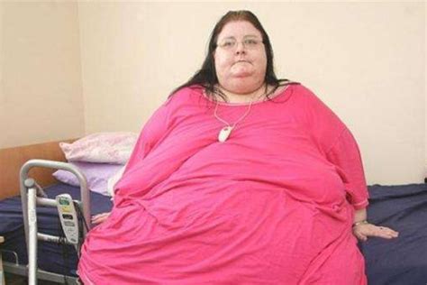 160斤的胖女孩发型 160斤女孩有多胖图片_配图网