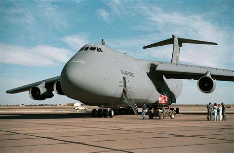 美国最大的军用运输机C－5