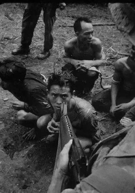 最真实的越战现场照片 同胞自相残杀军人平民残骸遍地_国际新闻_海峡网