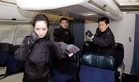 乌鲁木齐航空安全员马伟礼：不负青春，不负梦想 - 中国民用航空网