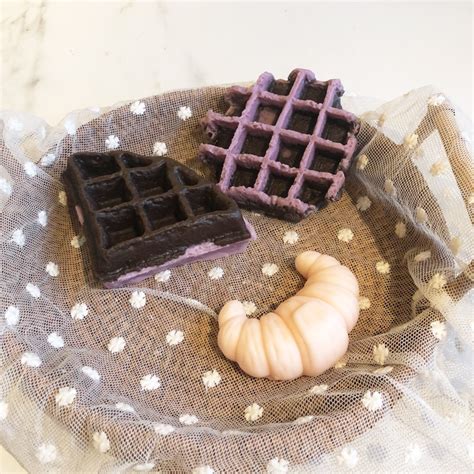 仿真甜品圆形华夫饼三角华夫牛角包造型香薰蜡烛烘焙蛋糕硅胶模具-阿里巴巴