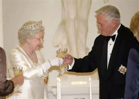英国王室：现存最古老的王室，英国国宠“吉祥物”（上）|界面新闻 · JMedia