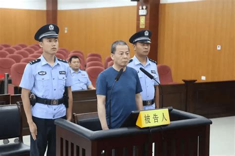 财政局调研员受贿150.7万元 被判处有期徒刑五年_汇东