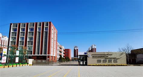 2022年宁夏银川兴庆区第二批直属中小学校（幼儿园）自主公开招聘教师补充公告（一）
