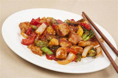 中西饮食文化差异的影响因素