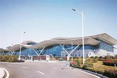 荆州机场迎来首个客运航班，飞广州1小时45分钟_天下_新闻中心_长江网_cjn.cn