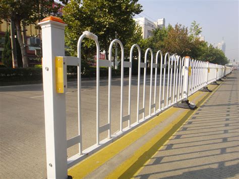 护栏厂家【现货】市政护栏 道路隔离栏 马路小区机非交通围栏-阿里巴巴