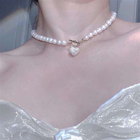 配饰项链女生头像温柔