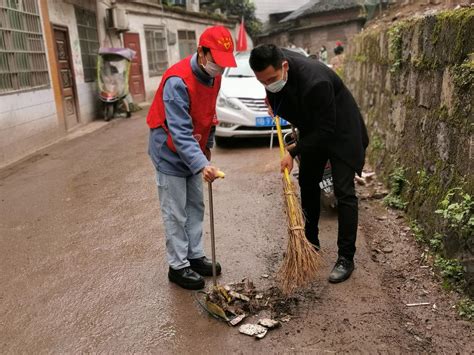 商学院“益起爱”志愿服务队开展“清洁社区大扫除”活动-商学院-滁州职业技术学院