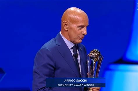 官方：意大利名帅萨基获得2022年欧足联主席奖-直播吧