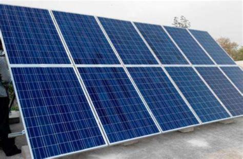 11千瓦光伏一天能发多少电费 - 太阳能光伏板