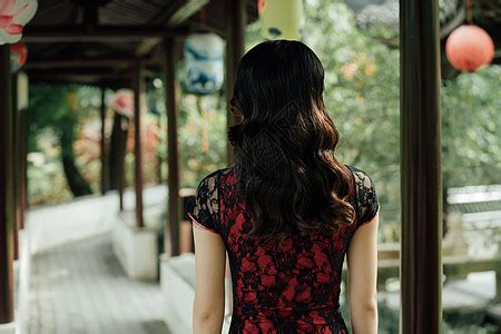 旗袍温柔头像女生背影