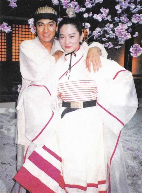 80年代女星林青霞，罕见剧照老照片，《笑傲》中最经典的东方不败