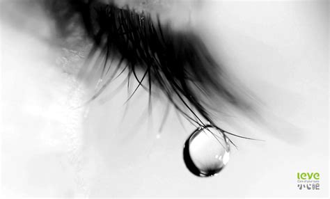眼泪能产生什么作用？