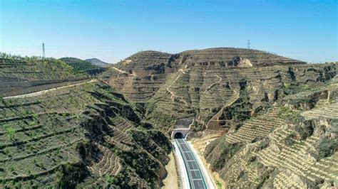 绥德县推进高速公路生态廊道建设_绥德县人民政府