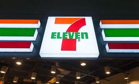 7-Eleven便利店入驻南京，全家还会远吗？ | 第一财经杂志