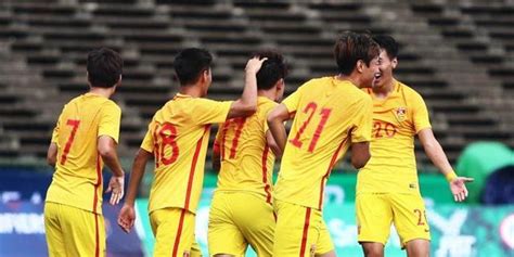 亚洲杯-伊拉克3-2险胜越南 3战全胜头名出线 - 7M足球新闻