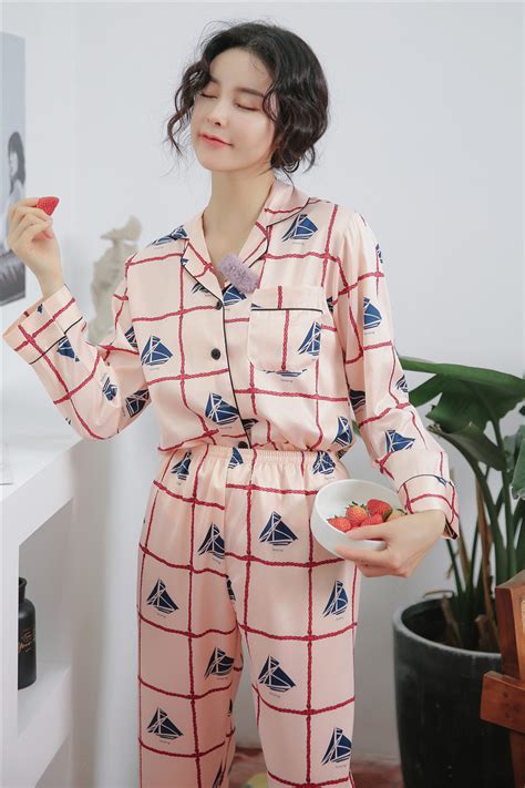 睡衣女夏季冰丝绸性感睡衣两件套装女韩版休闲家居服日系甜美睡衣-阿里巴巴