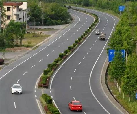 中国最长十大国道排名，其中一条是世界最惊险的公路之一|国道|云南|长度_新浪新闻