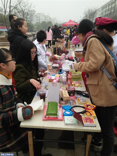 桂林星期天跳蚤市场原来在这里，卖各种好耍的东西，你来逛了吗?-桂林生活网新闻中心
