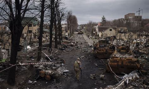 战火下的乌克兰老百姓 被俄军损坏的家园|基辅|乌克兰|俄军_新浪新闻