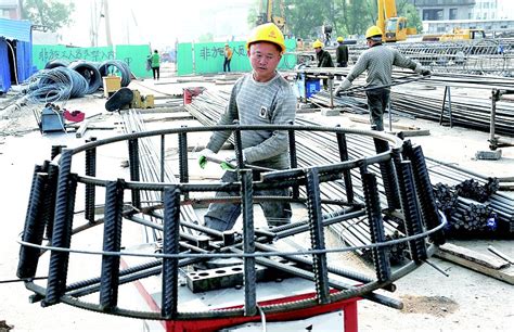 钢筋工夏季高温施工注意事项-郑州市建安职业技能培训学校