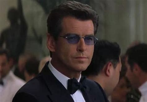 007系列：它几乎满足了男人们的所有幻想！-搜狐娱乐