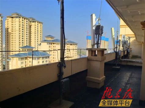 深圳赛德 定制加工小区楼顶5G通信基站抱杆5G信号发射塔楼面抱杆