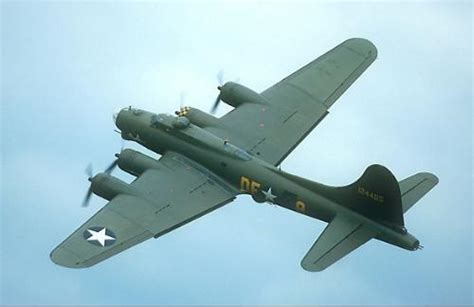 美国B-24轰炸机_360百科