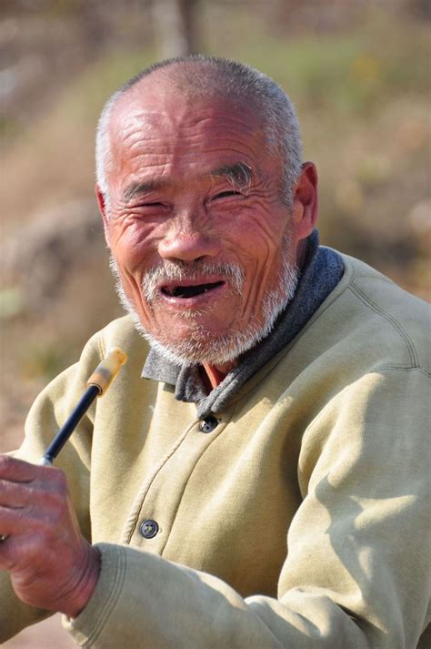 老汉图片