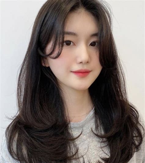 披发头像温柔图片女生