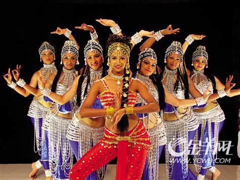 一段非常好看又好听的印度歌舞_高清视频 _网络排行榜