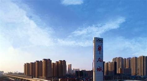 河南新郑市最大的镇，已成为郑州市区一部分，拥有多所大学|龙湖镇|新郑市|郑州_新浪新闻