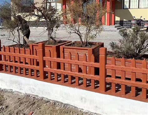 水泥护栏厂家向您介绍水泥护栏如何安装-赣县卓达水泥制品厂