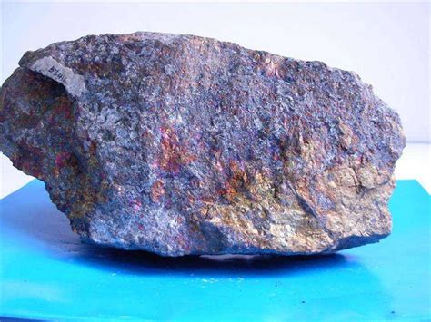 广西某地花岗岩风化壳中稀土元素特征与iREE矿床成矿机制