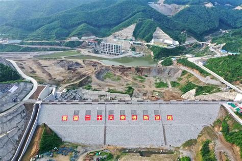 中国电力建设集团 水电建设 国家重点水电工程西藏DG水电站大坝全线到顶