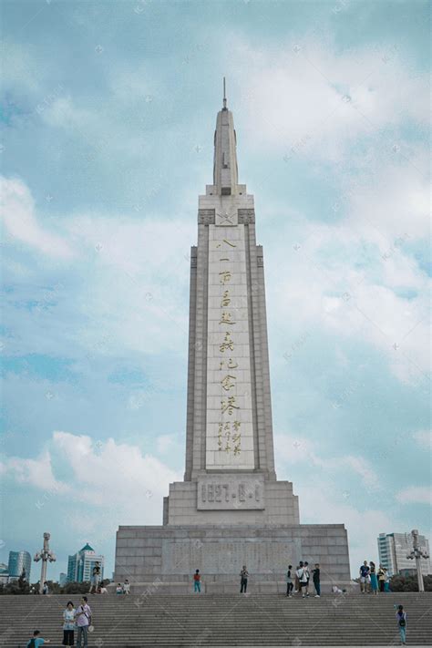 八一广场 人民英雄纪念碑 标志建筑摄影图高清摄影大图-千库网