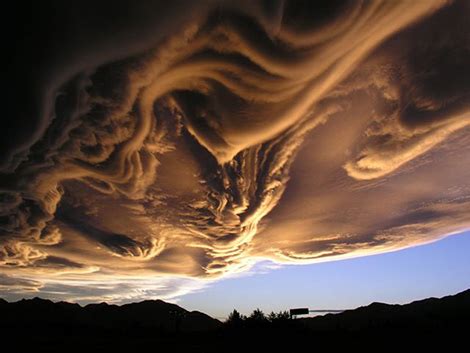 全球各地出现的一些奇怪云彩 - 神秘的地球 科学|自然|地理|探索