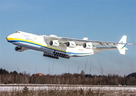 世界最大飞机——安-225！-搜狐大视野-搜狐新闻