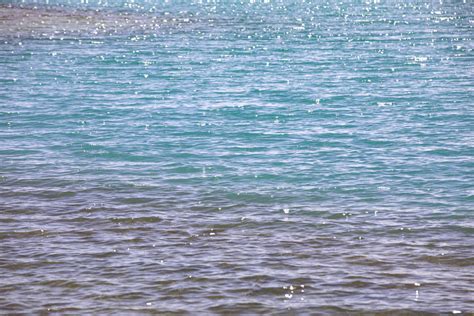 碧波荡漾的湖水景色高清图片下载-正版图片302593993-摄图网