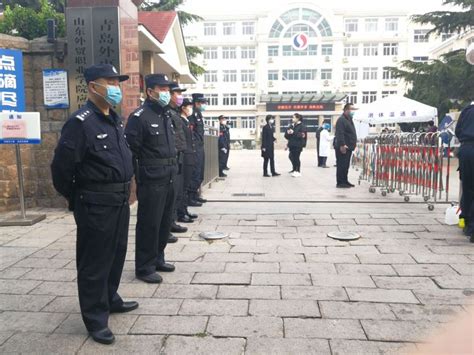高三复课首日青岛市北公安部署警力400余名守护校园安全 - 青岛新闻网
