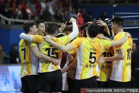中国排超联赛，福建男排女排双双获胜