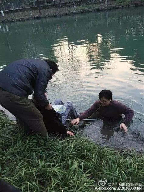 杭州外科医生跳河救人，深陷淤泥时他做了这个动作-中国网